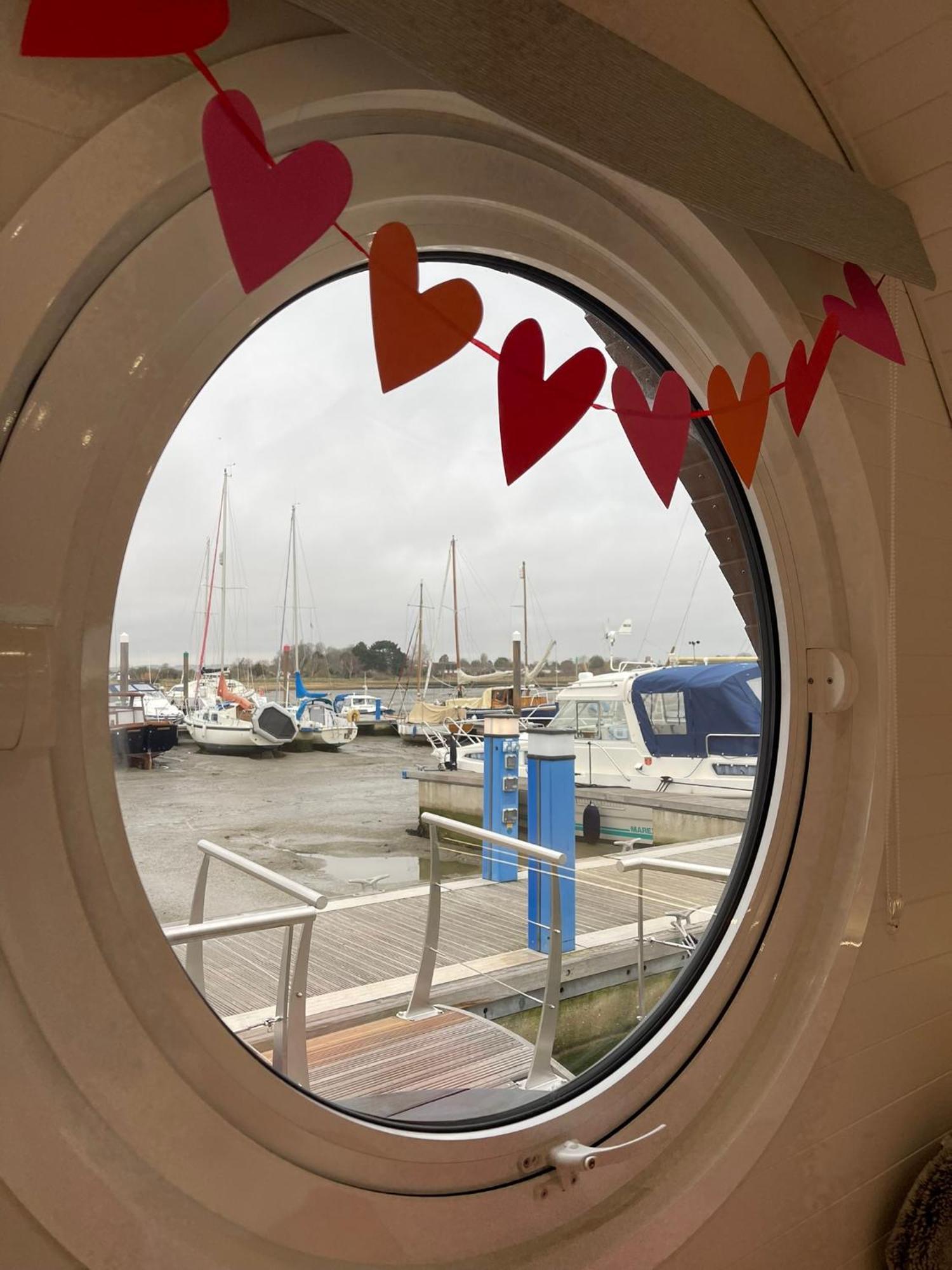 Sea Breeze Ark 900 Hotel Emsworth Exterior foto